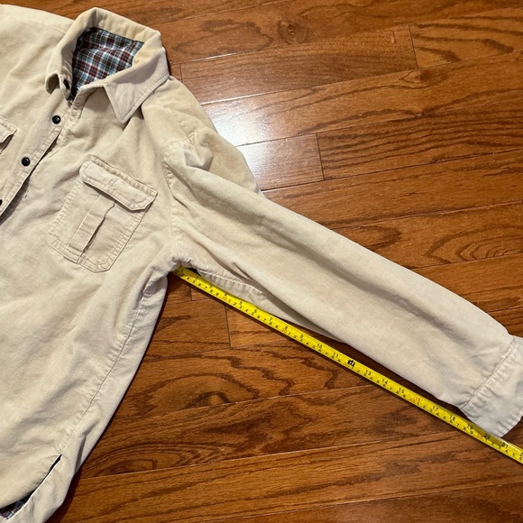 Reversible shacket size large corduroy and plaid - Picture 6 of 10
